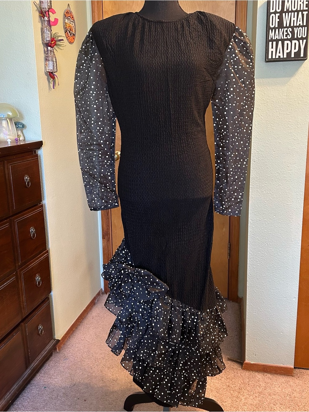 Nuance 80s black textured flamenco style dress chiffon polka dot accents size M